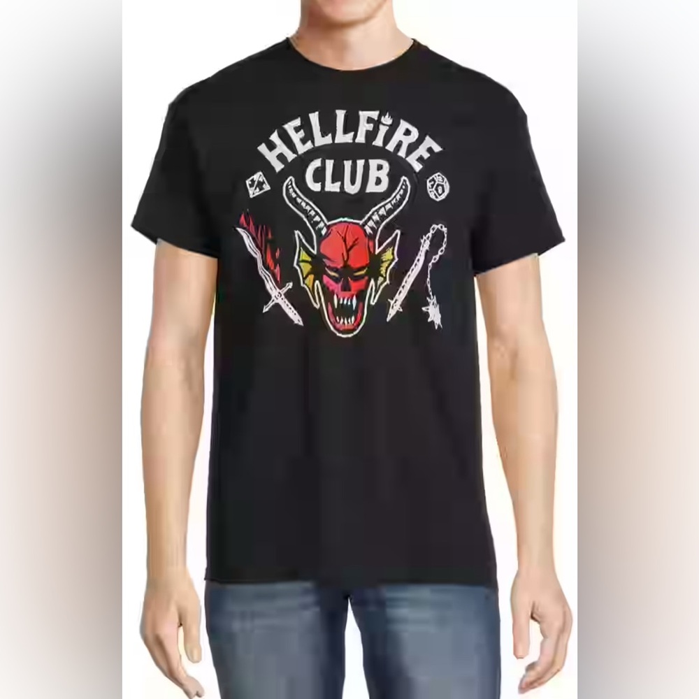 Stranger Things Hell Fire Club Shirt. Men‎ size S